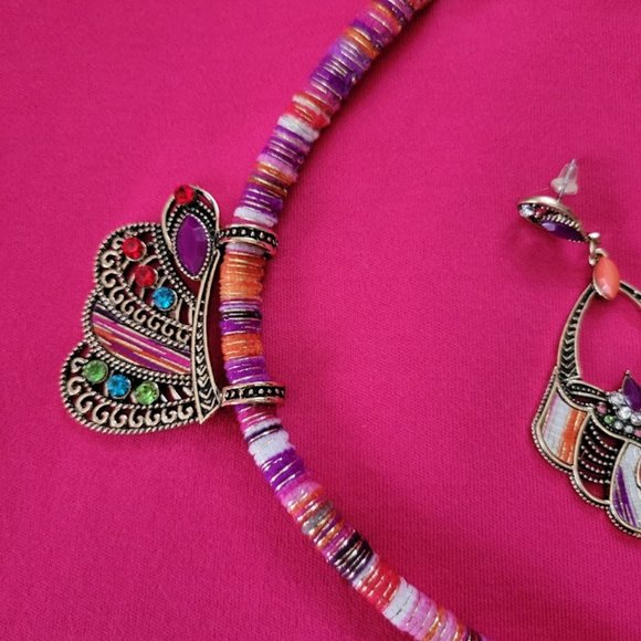 Statement Necklace with Matching Earrings - Picture 4 of 5